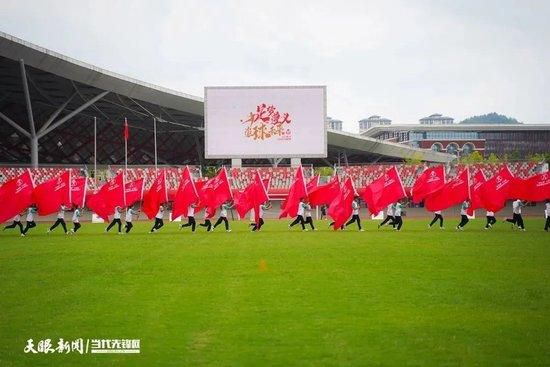 影片讲述一位刺客遭到黑帮出卖，落进外科大夫手中，成果变性成女人，刺客抉择追求黑帮和大夫复仇的故事。罗德里格兹将分饰变性前后的刺客，韦弗则扮演那位反常大夫。